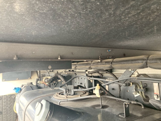 三菱ふそうキャンター冷凍車（冷蔵車）小型（2t・3t）[写真33]