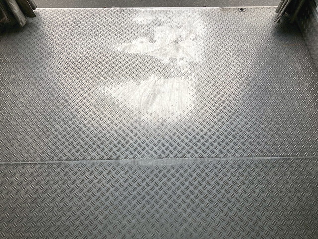 三菱ふそうキャンター冷凍車（冷蔵車）小型（2t・3t）[写真08]