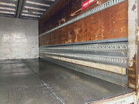 いすゞフォワードアルミウイング中型（4t）[写真11]