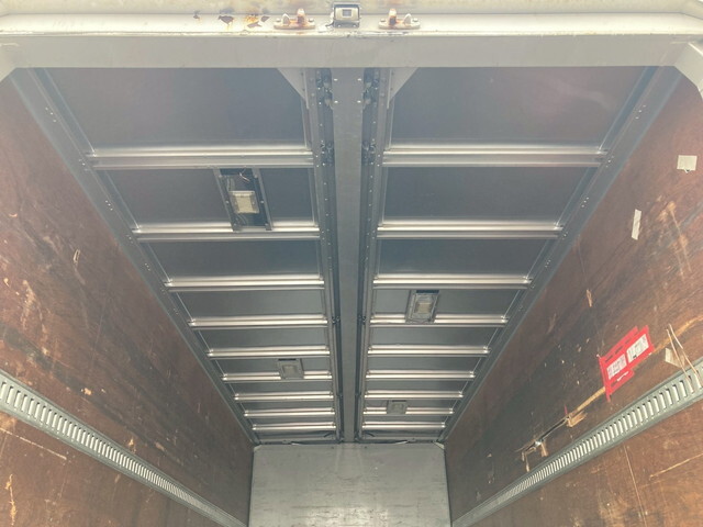 いすゞフォワードアルミウイング中型（4t）[写真13]