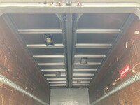 いすゞフォワードアルミウイング中型（4t）[写真14]