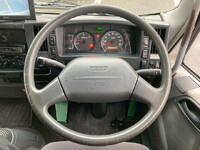 いすゞフォワードアルミウイング中型（4t）[写真27]