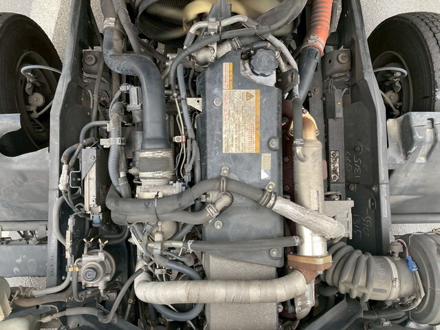 いすゞフォワードアルミウイング中型（4t）[写真39]