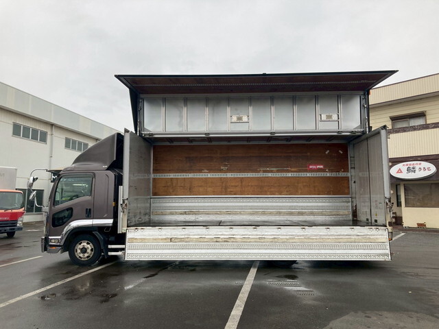 いすゞフォワードアルミウイング中型（4t）[写真06]