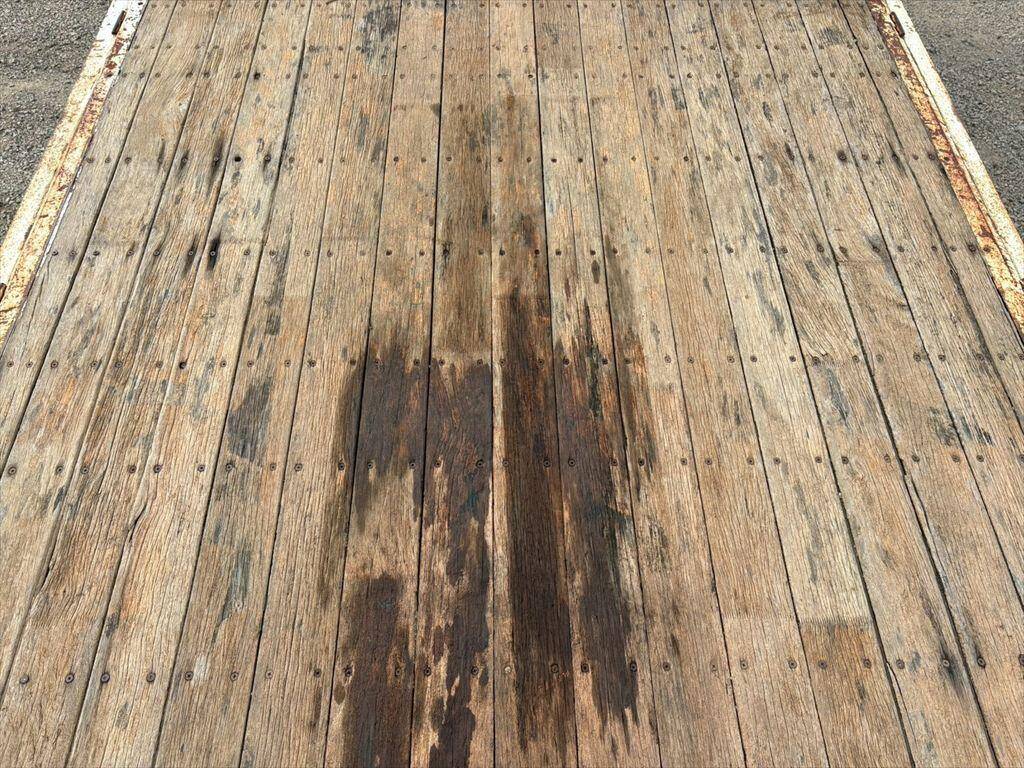 UDトラックスコンドルセルフローダー増トン（6t・8t）[写真10]