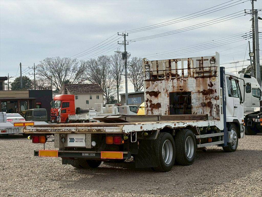 UDトラックスコンドルセルフローダー増トン（6t・8t）[写真04]