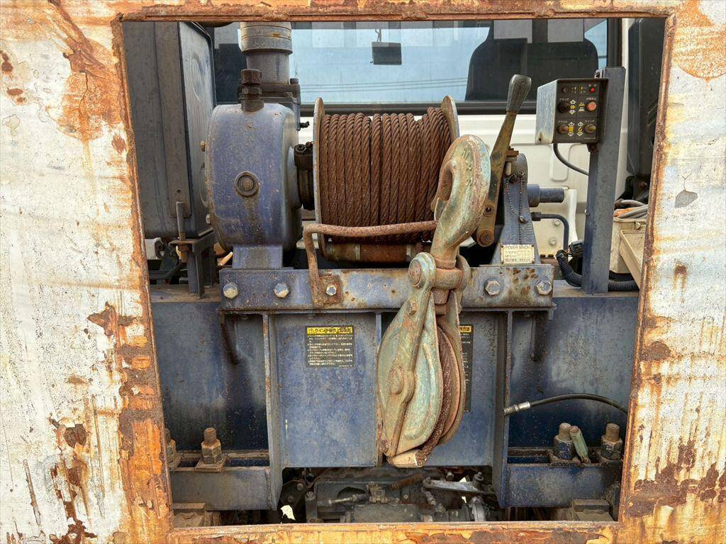 UDトラックスコンドルセルフローダー増トン（6t・8t）[写真08]