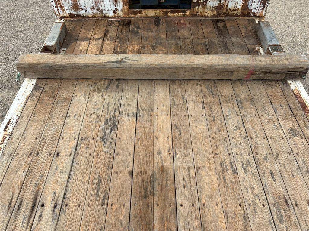 UDトラックスコンドルセルフローダー増トン（6t・8t）[写真09]