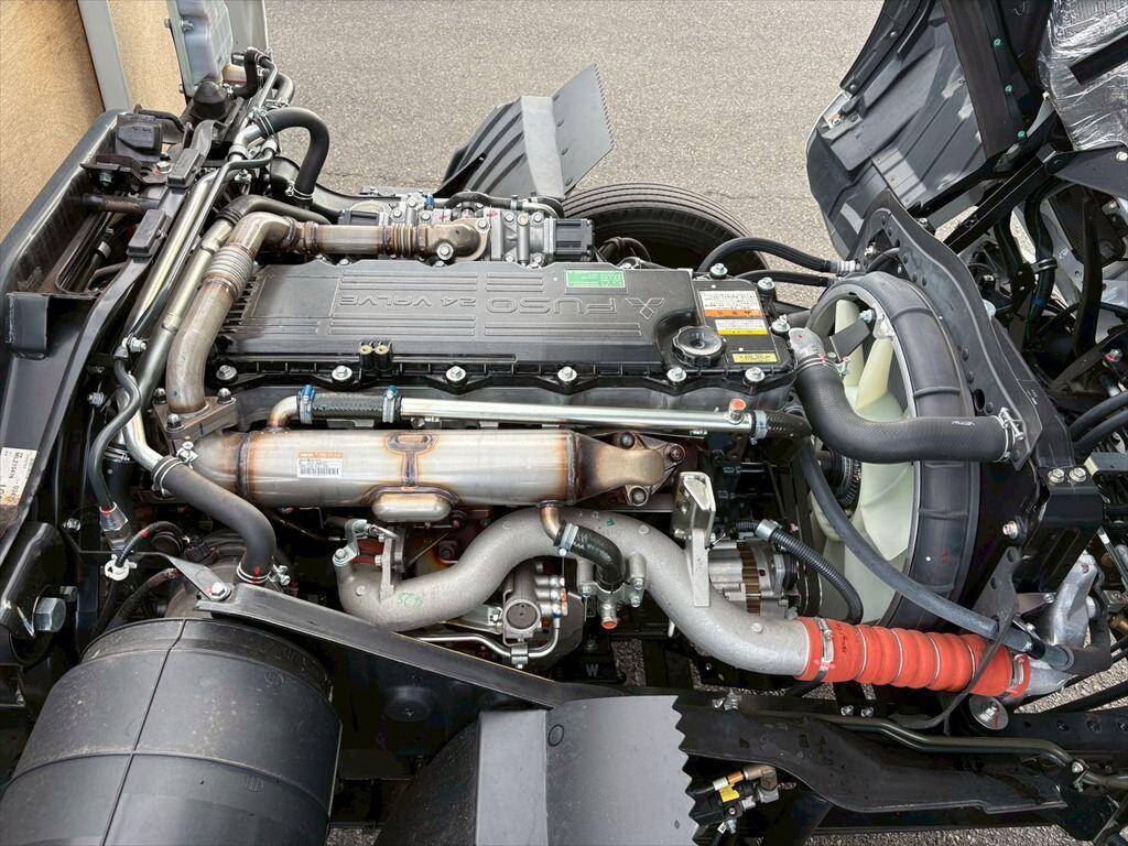 三菱ふそうファイター平ボディ中型（4t）[写真17]