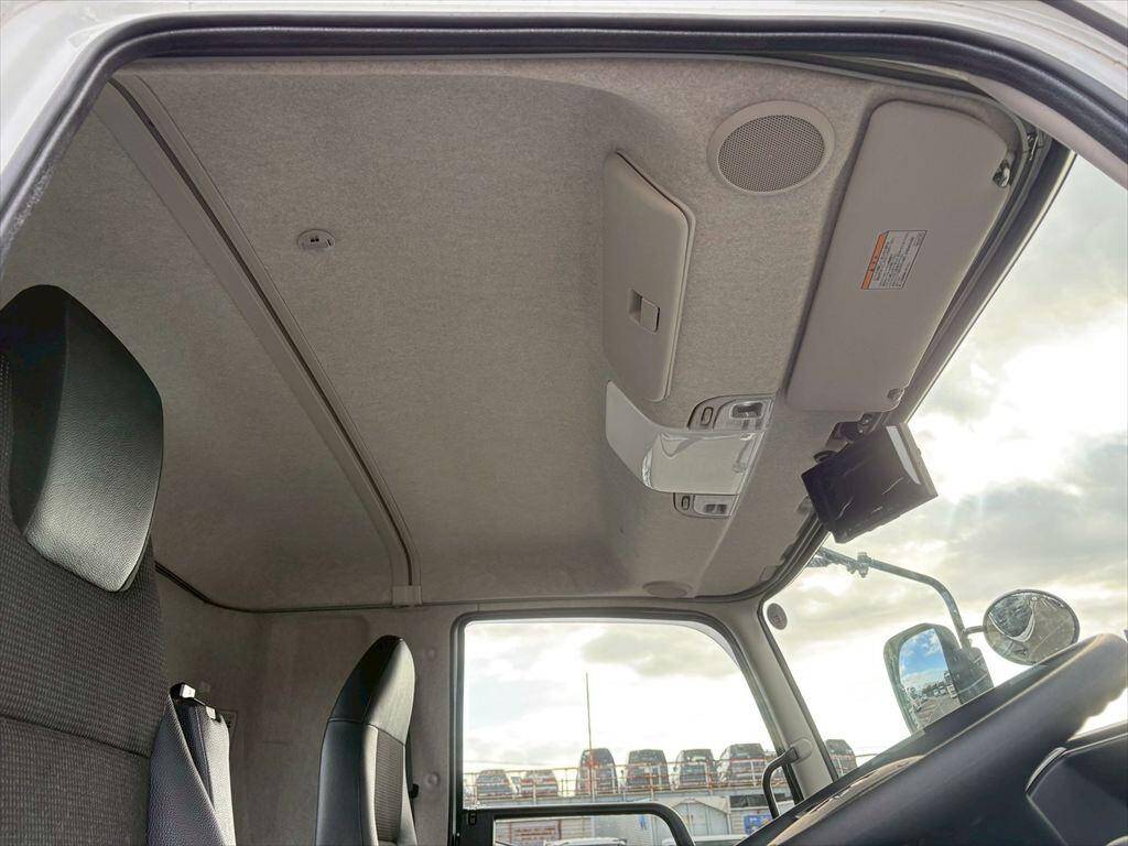 三菱ふそうファイター平ボディ中型（4t）[写真22]