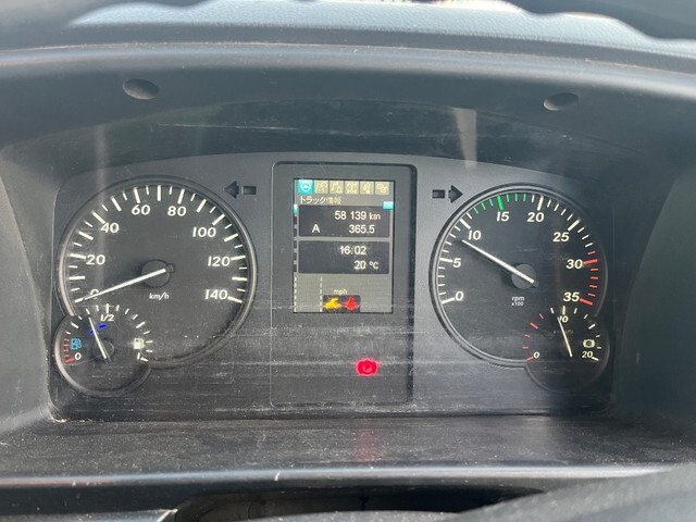 三菱ふそうファイタークレーン3段中型（4t）[写真36]