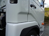 三菱ふそうファイターコンテナ専用車中型（4t）[写真11]