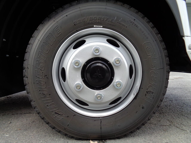 三菱ふそうファイターコンテナ専用車中型（4t）[写真19]