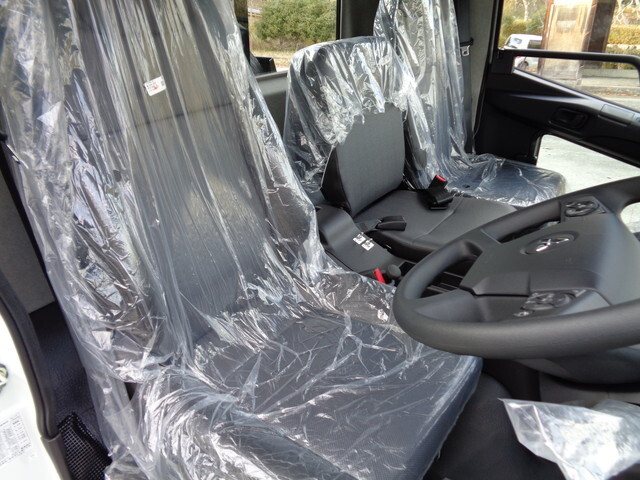 三菱ふそうファイターコンテナ専用車中型（4t）[写真23]