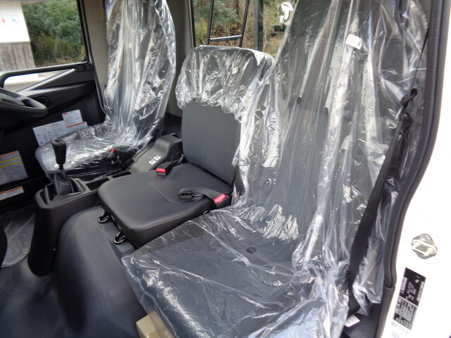 三菱ふそうファイターコンテナ専用車中型（4t）[写真25]