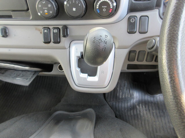 三菱ふそうキャンターアルミブロック小型（2t・3t）[写真15]