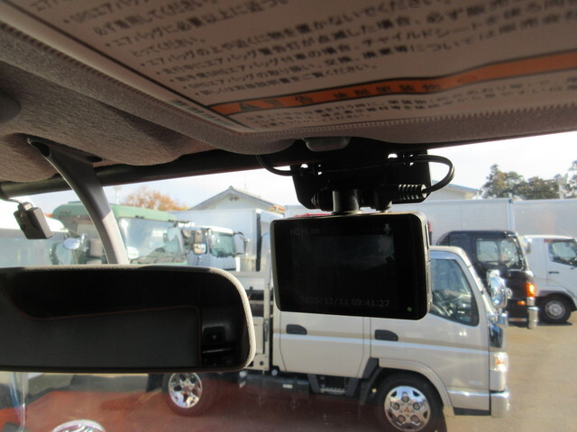 三菱ふそうキャンターアルミブロック小型（2t・3t）[写真17]