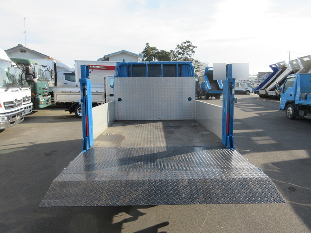 三菱ふそうキャンターアルミブロック小型（2t・3t）[写真25]