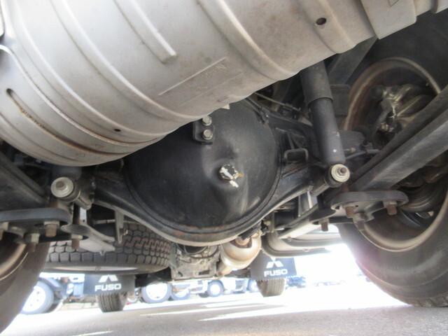 三菱ふそうキャンターアルミブロック小型（2t・3t）[写真07]