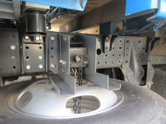 三菱ふそうキャンターアルミブロック小型（2t・3t）[写真08]