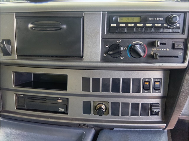 日野プロフィアその他の形状大型（10t）[写真25]