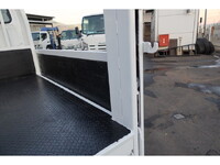 いすゞエルフダブルキャブ（Wキャブ）小型（2t・3t）[写真11]