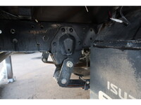 いすゞエルフダブルキャブ（Wキャブ）小型（2t・3t）[写真16]