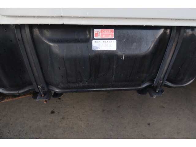 いすゞエルフダブルキャブ（Wキャブ）小型（2t・3t）[写真17]