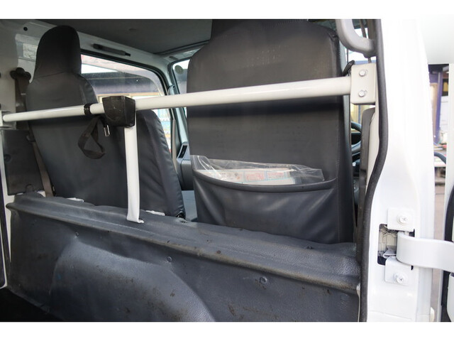 いすゞエルフダブルキャブ（Wキャブ）小型（2t・3t）[写真24]