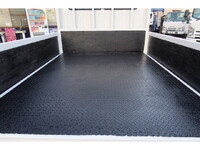 いすゞエルフダブルキャブ（Wキャブ）小型（2t・3t）[写真10]