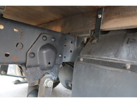 いすゞエルフ平ボディ小型（2t・3t）[写真11]