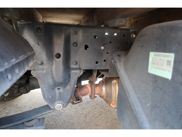 いすゞエルフ平ボディ小型（2t・3t）[写真12]