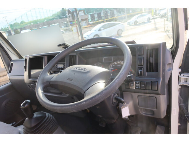 いすゞエルフ平ボディ小型（2t・3t）[写真31]