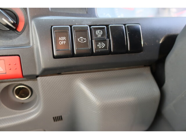 いすゞエルフ平ボディ小型（2t・3t）[写真34]