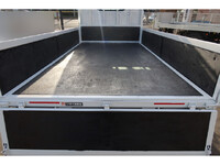 いすゞエルフ平ボディ小型（2t・3t）[写真08]