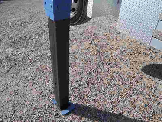 日野レンジャーセルフクレーン4段増トン（6t・8t）[写真13]