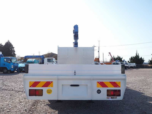 日野レンジャーセルフクレーン4段増トン（6t・8t）[写真23]