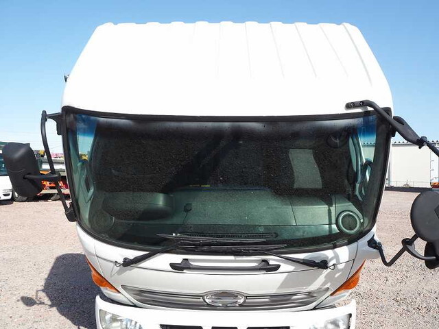 日野レンジャーセルフクレーン4段増トン（6t・8t）[写真25]