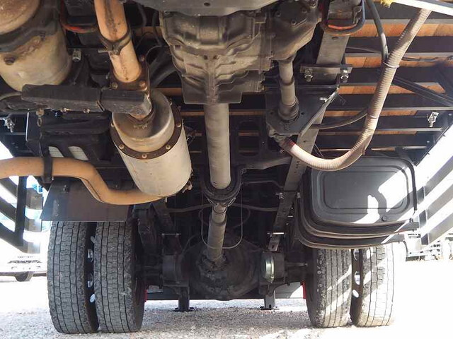 日野レンジャーセルフクレーン4段増トン（6t・8t）[写真09]