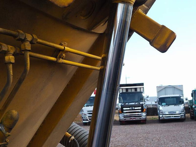 日野レンジャー汚泥吸引車中型（4t）[写真13]