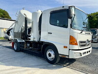 日野レンジャー汚泥吸引車中型（4t）[写真01]