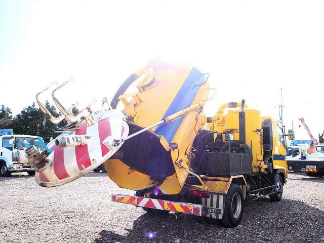 日野レンジャー汚泥吸引車中型（4t）[写真04]