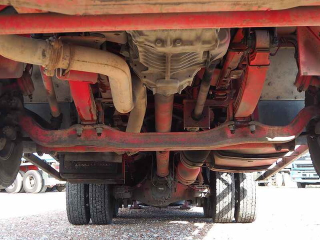 日野プロフィアセルフクレーン3段大型（10t）[写真10]