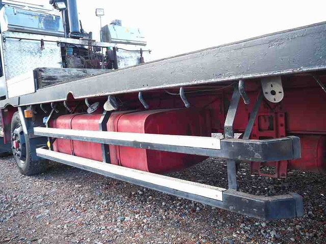 日野プロフィアセルフクレーン3段大型（10t）[写真33]