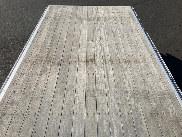 日野デュトロ平ボディ小型（2t・3t）[写真12]