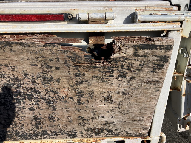 日野デュトロ平ボディ小型（2t・3t）[写真14]