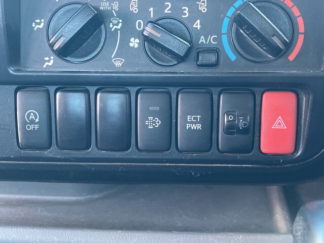 日野デュトロ平ボディ小型（2t・3t）[写真37]