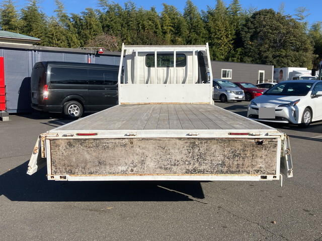 日野デュトロ平ボディ小型（2t・3t）[写真09]