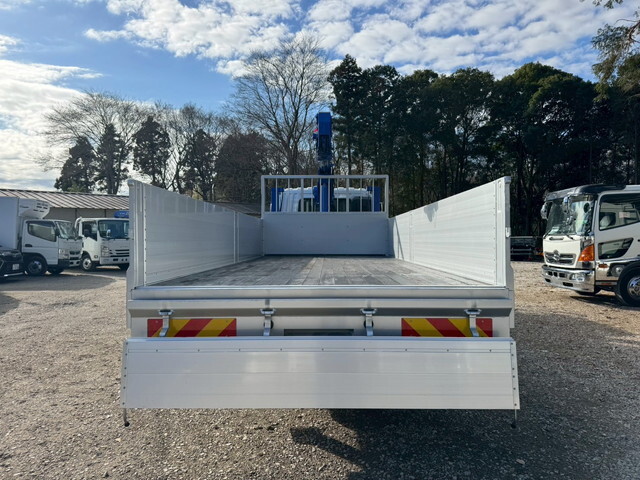 三菱ふそうファイターセルフクレーン4段増トン（6t・8t）[写真10]