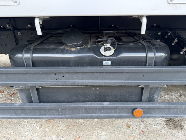 三菱ふそうファイターセルフクレーン4段増トン（6t・8t）[写真19]